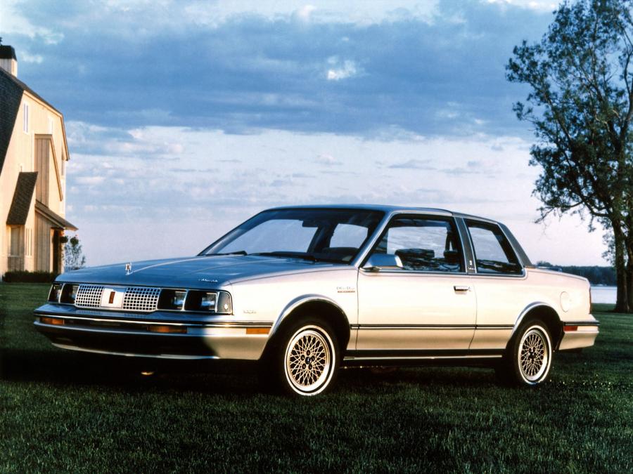 Oldsmobile Cutlass Ciera Brougham Coupe '1985